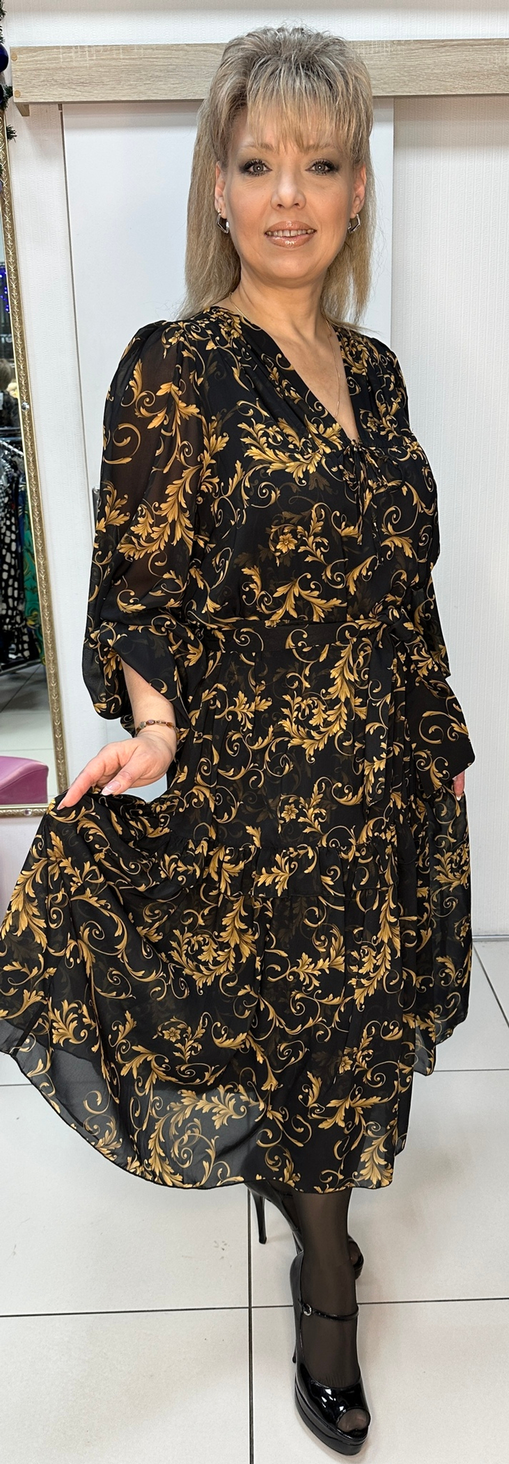 Нарядное двойное платье с поясом и шифоновыми рукавами