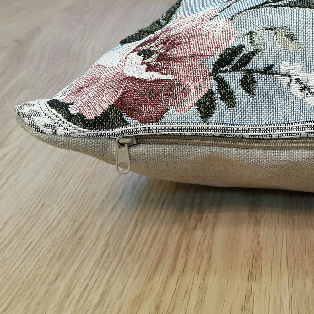 Декоративный гобеленовый чехол для интерьерной подушки Розовый сад 50*70