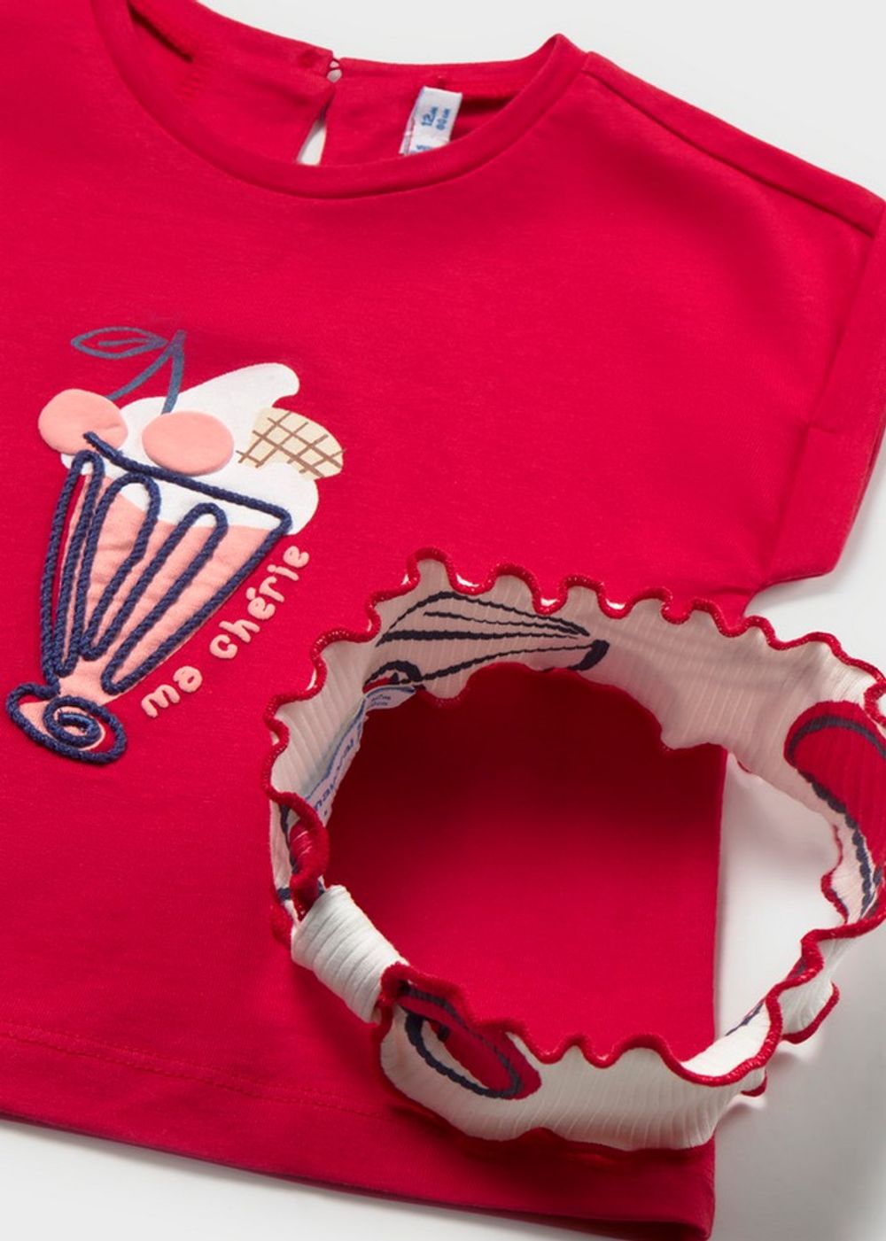 футболка с леггинсами и повязкой на голову