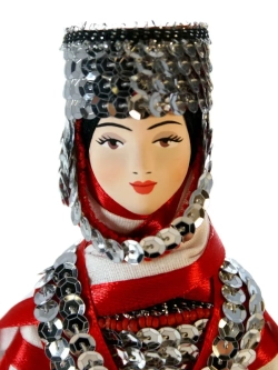 Кукла фарфоровая Чувашка