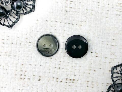 Пуговицы, d 1,5 см, 2 прокола, бежевый с чёрным