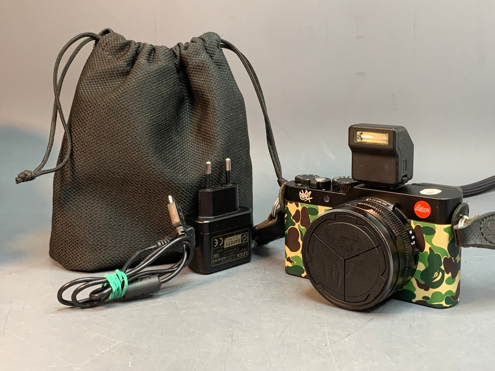 Leica D Lux 7 Bape X Stash
