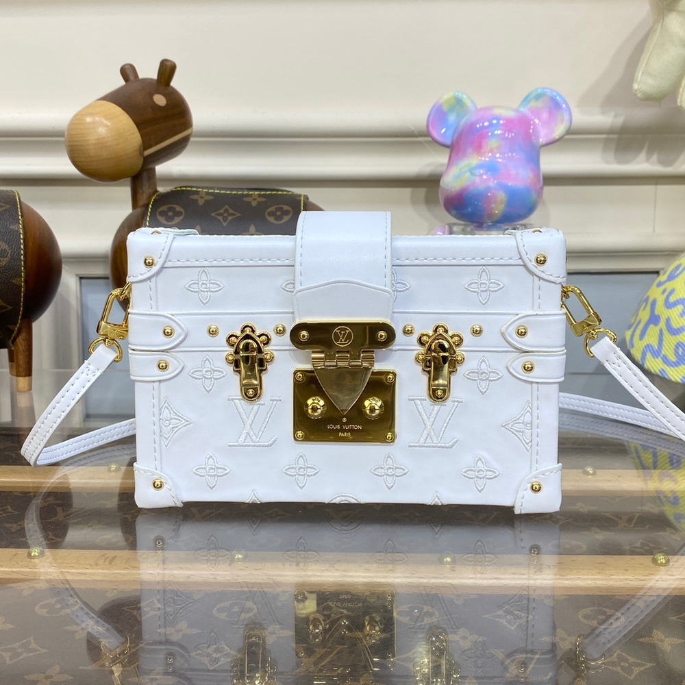 Louis Vuitton Petite Malle