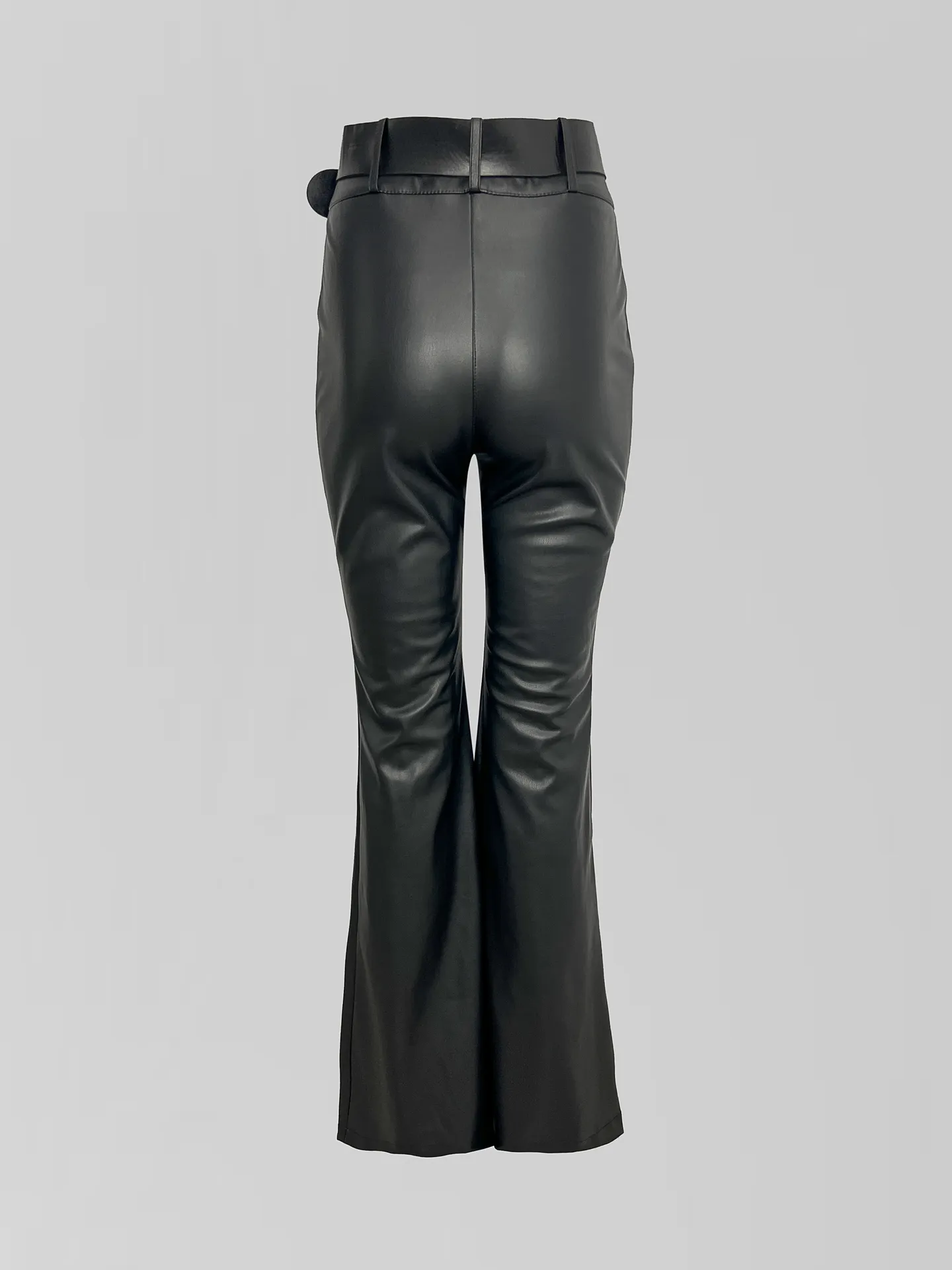 Брюки однотонные кожаные клеш от колена со стрелками