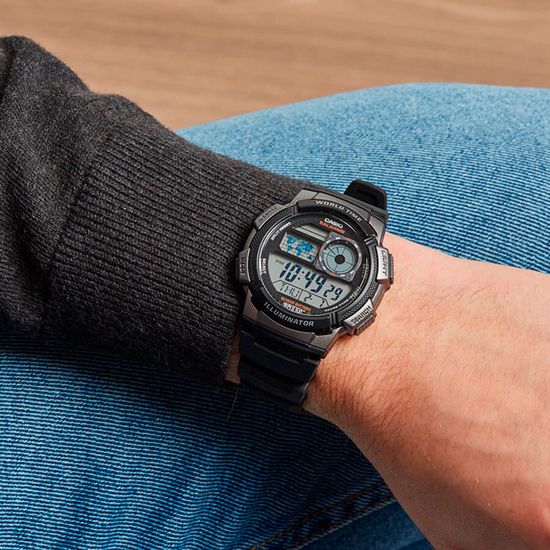 Наручные часы CASIO AE-1000W-1B