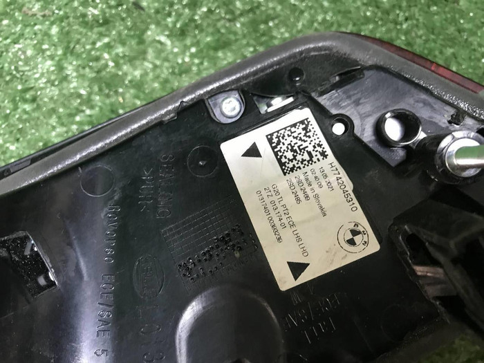 Фонарь левый внутренний BMW 3er G20 (2018-2022)