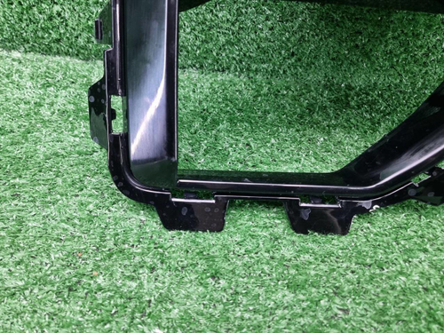 Накладка переднего бампера RH BMW X5M F95 (23-нв)