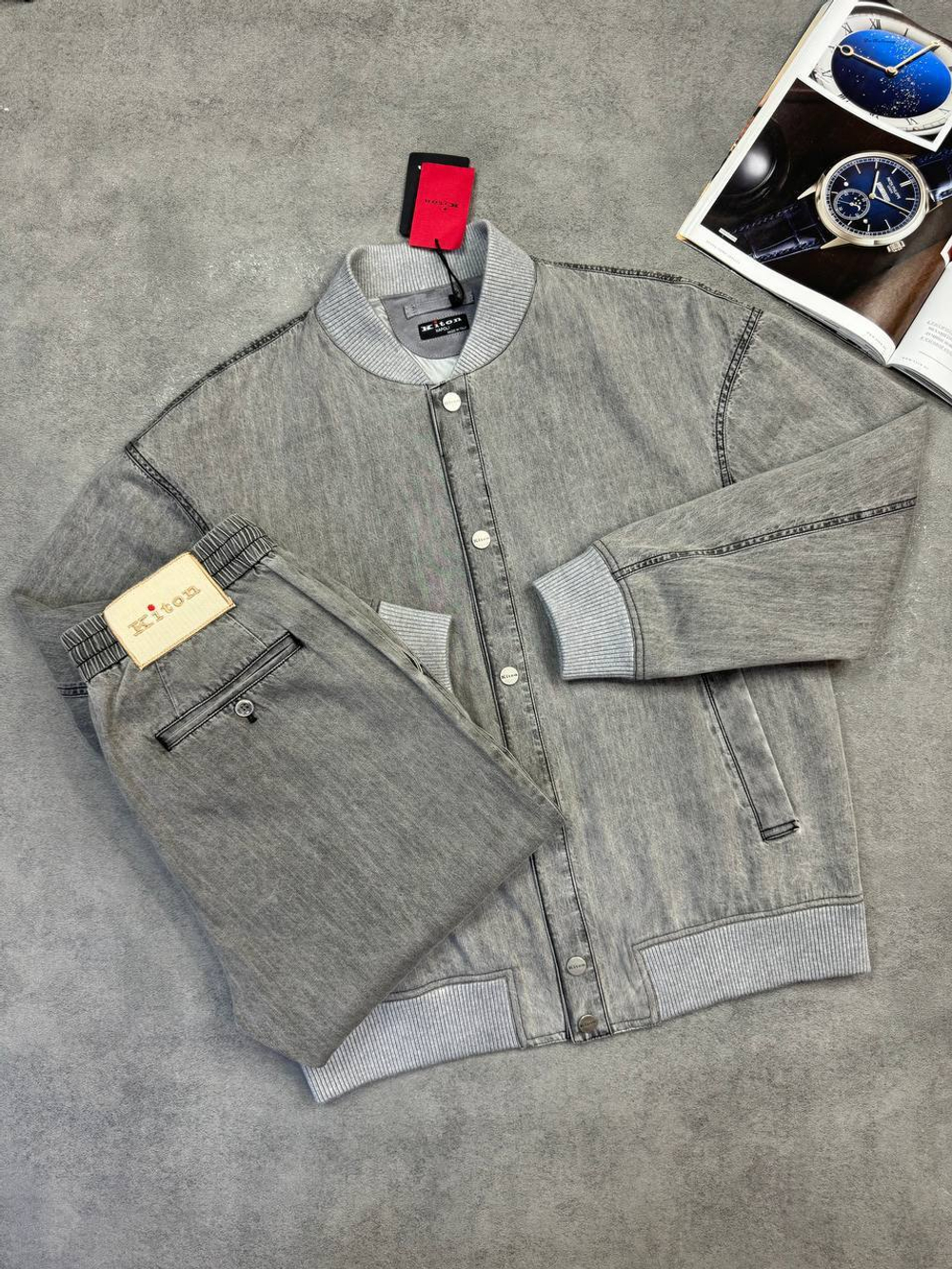 Костюм Kiton