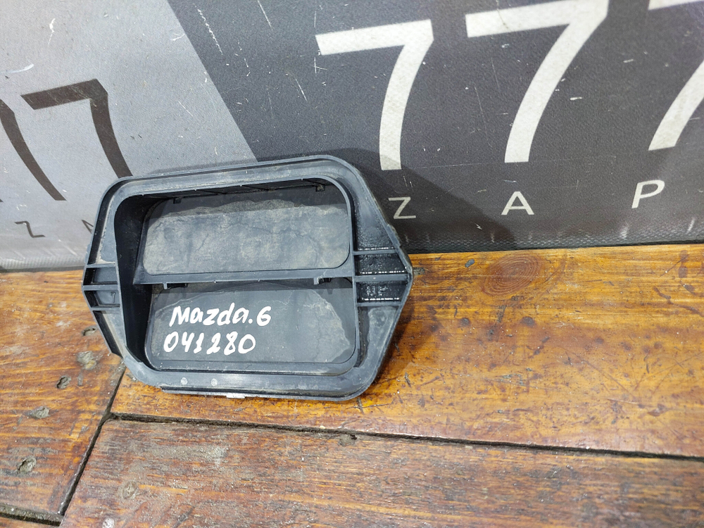 Решетка вентиляционная Mazda CX-5, CX-7, 6 (GJ) Б/У Оригинал D35051920A