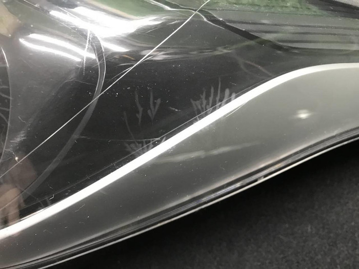 Стекло фары левое Kia Rio 4 FB (2017-2020)