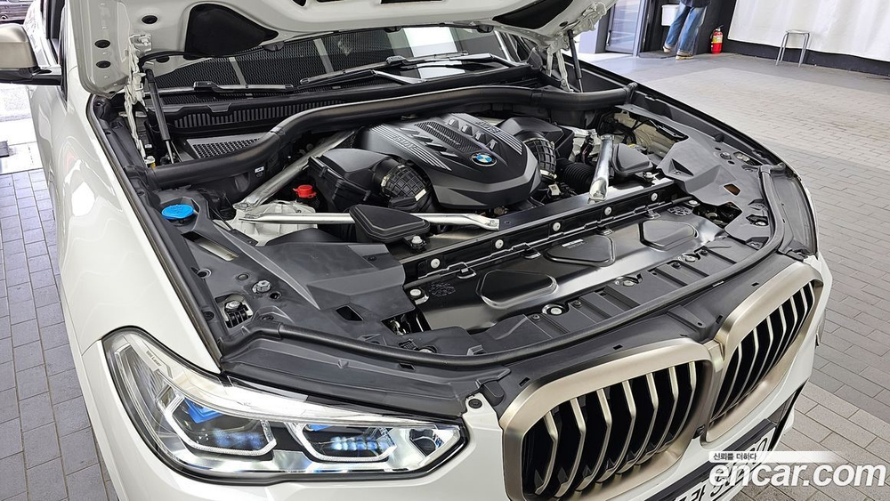 BMW X5 (G05) M50i (04.2022)