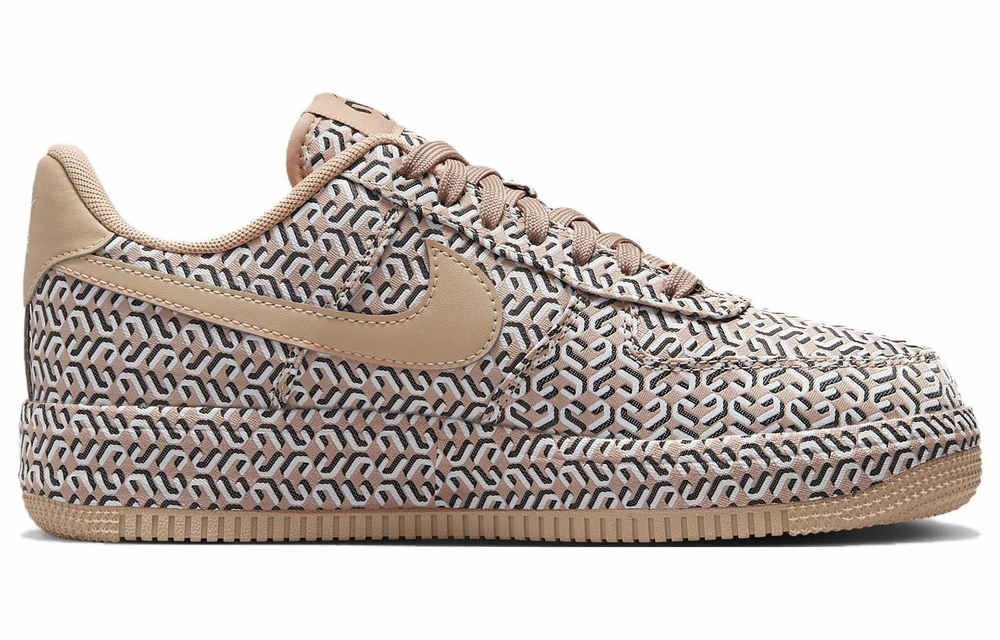 Кроссовки Nike Air Force 1 (Женская размерная сетка)