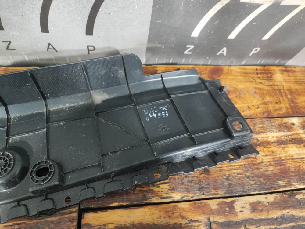 Пыльник подкапотный правый Changan UNI-K 20-нв Б/У Оригинал CD569F2709080801