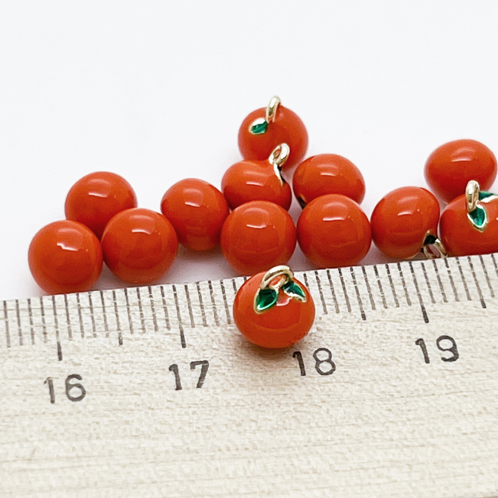 Подвеска Мандарин, цвет золото+оранжевый, размер 7,5*6,5 мм, цена за 1 шт