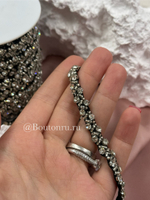 Тесьма с бисером и стразами на черной атласной ленте