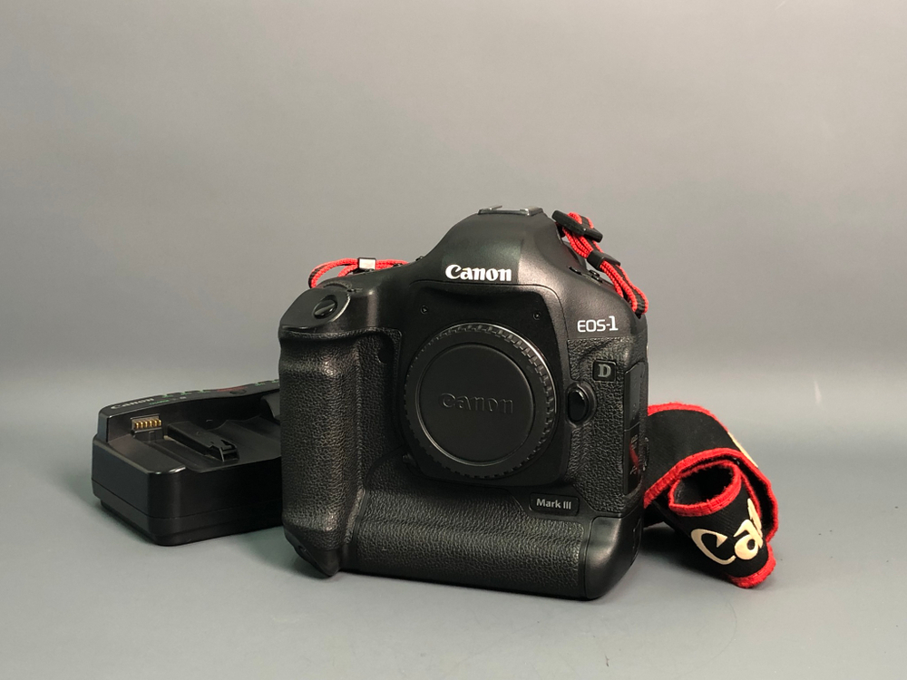 Canon EOS 1D Mark III