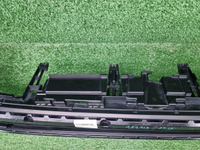 Решетка переднего бампера Land Cruiser 300 (21-нв)