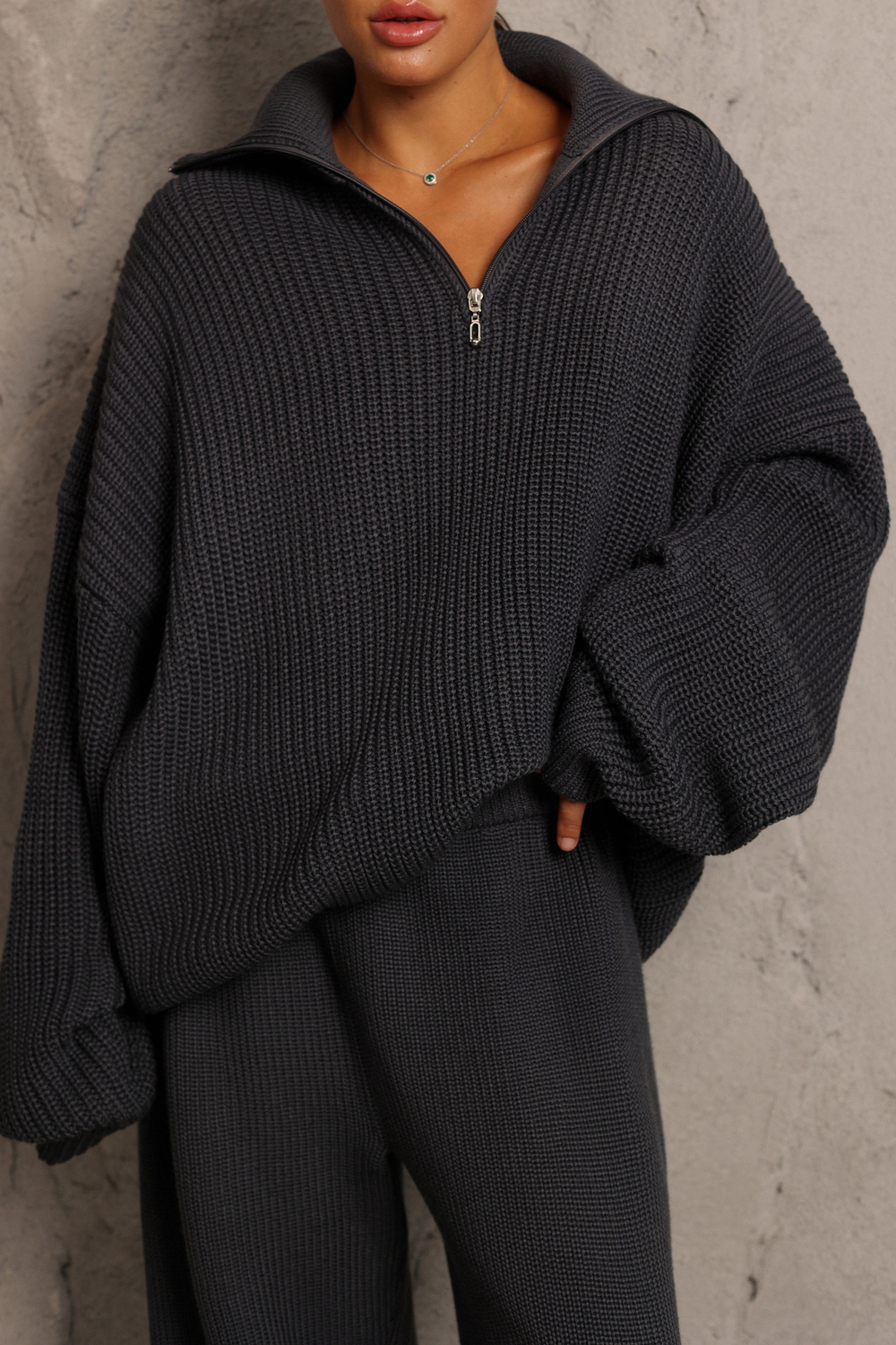 Свитер на молнии