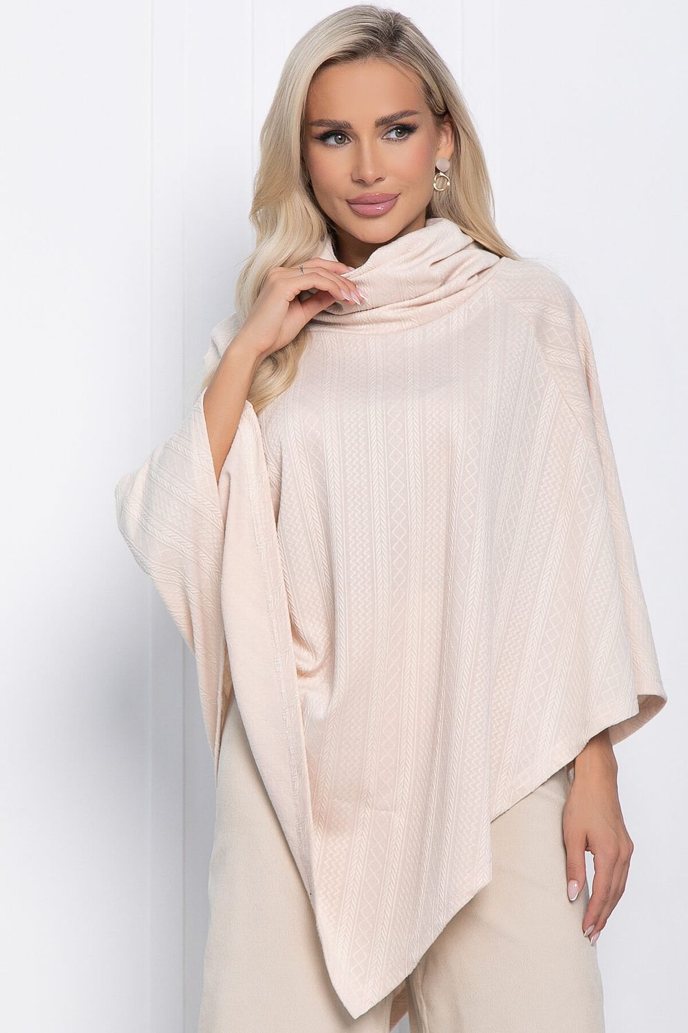 Пончо Арина (молочное) Б11008 LT Collection