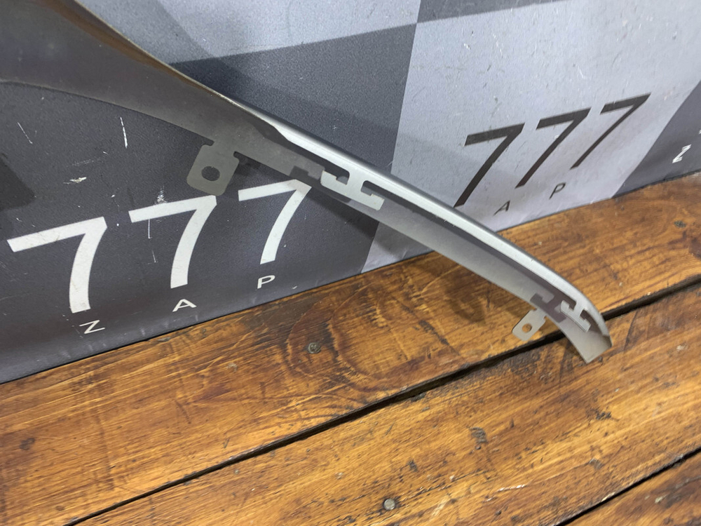 Накладка переднего бампера Luxury Volvo XC90 2 14-19 Б/У Оригинал 31650305