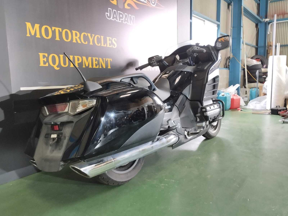 Honda GL1800 F6B Bagger 043918