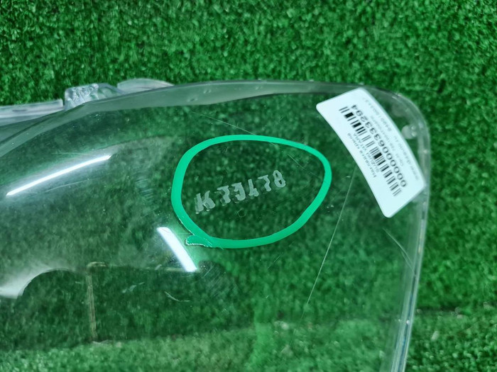 Стекло фары левое BMW X3 F25 X4 F26 (2014-2017)