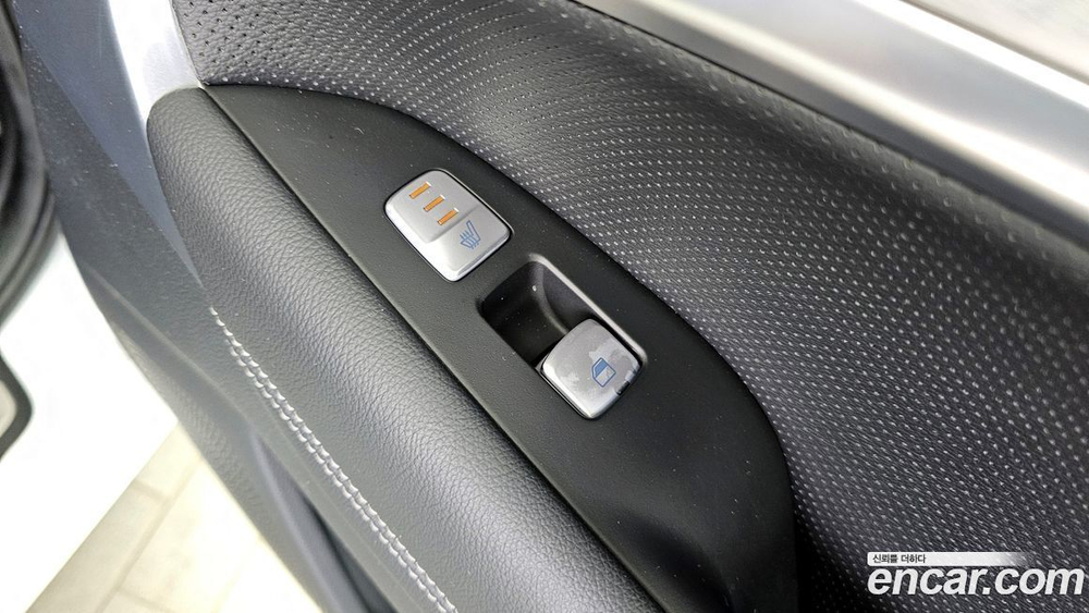 Genesis G70 2.0T AWD (12.2019)