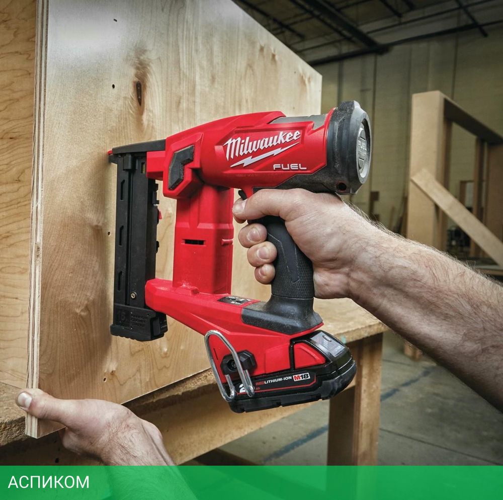 Аккумуляторный степлер Milwaukee 18 GA M18 FNCS18GS-202X FUEL (4933471940)