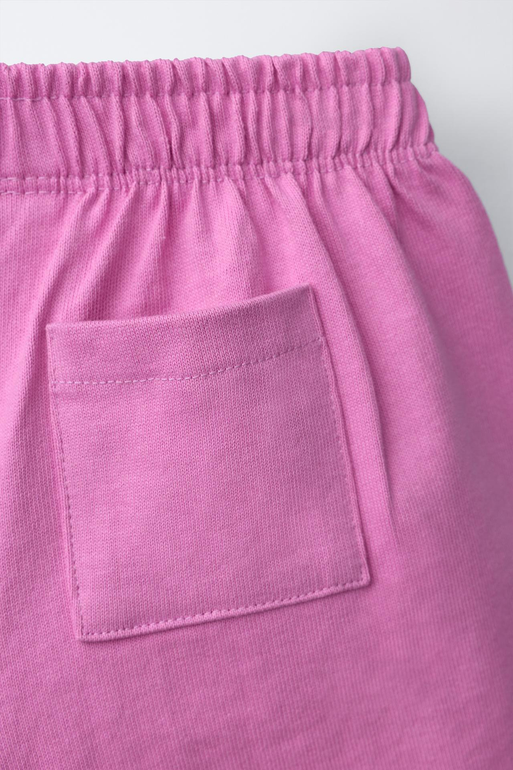 ZARA ПЛОТНЫЕ ШОРТЫ ИЗ МЯГКОЙ ТКАНИ С ЦВЕТОЧНЫМ ПРИНТОМ, МЯГКИЙ РОЗОВЫЙ