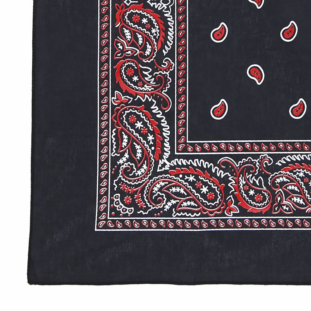 Бандана чёрная с бело-красными капельками (019)