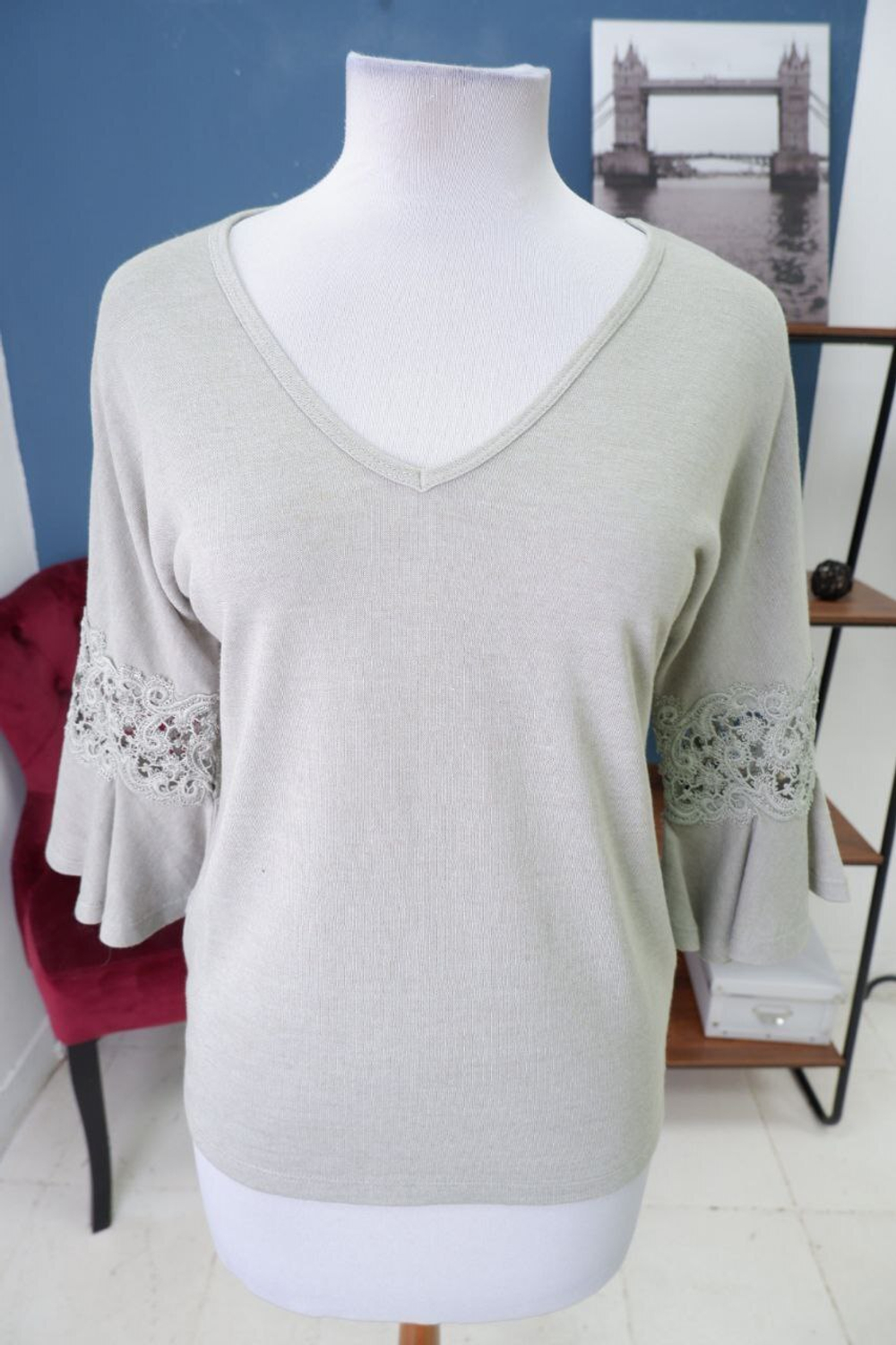 Джемпер Oodji  с кружевом 44 размер