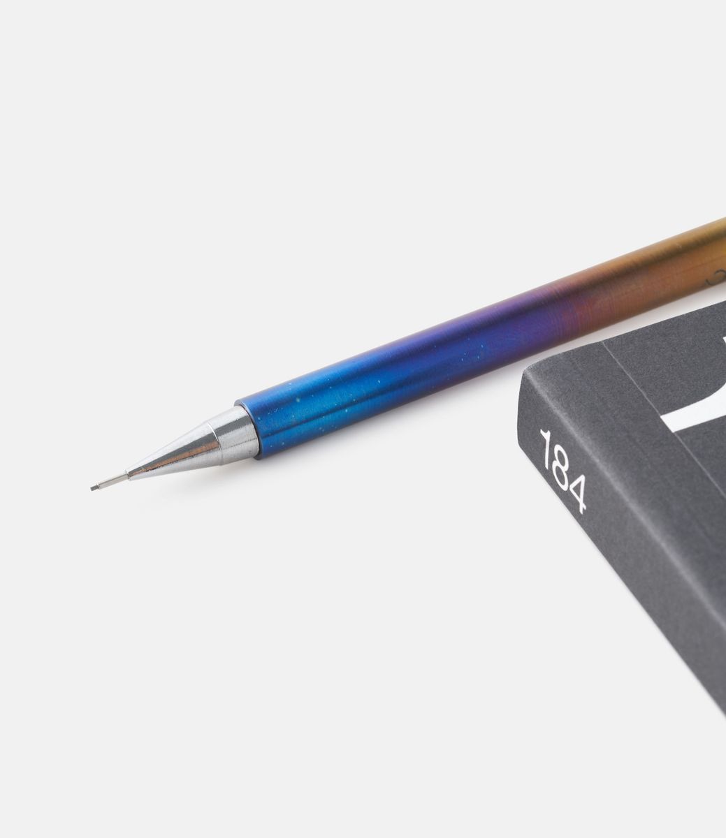 Nicholas Hemingway Flame Titanium Pencil — карандаш из титана