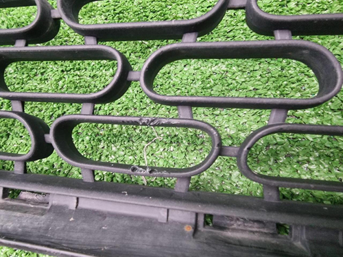 Решетка переднего бампера Mini Hatch F56 (13-18)