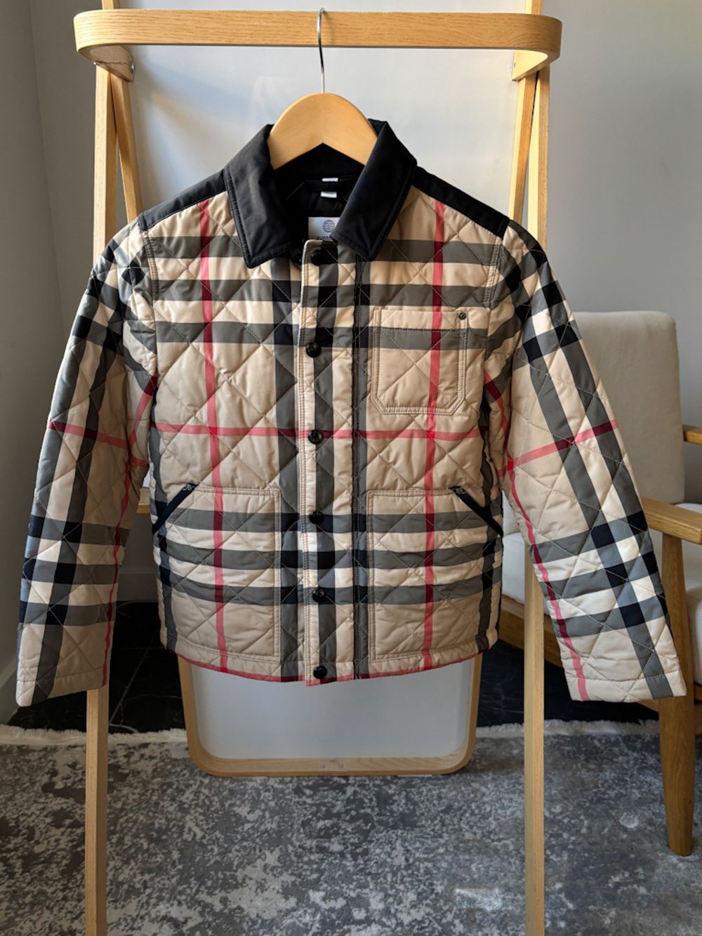 Новая куртка Burberry, 140