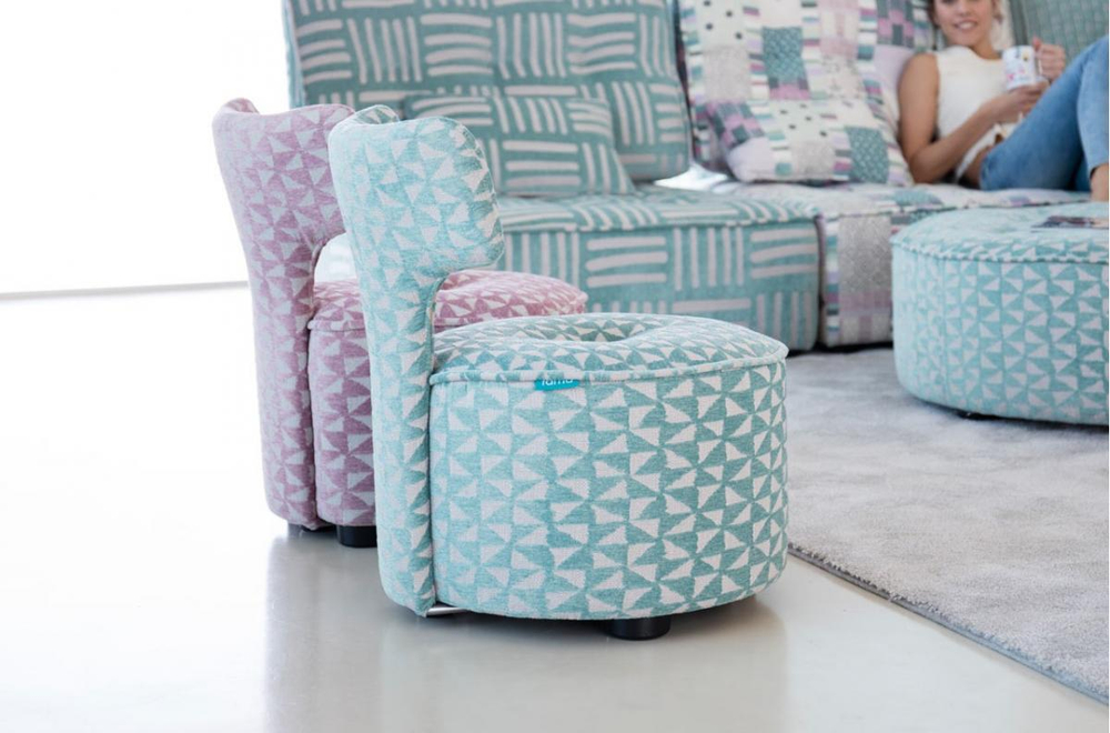 Кресло-пуф Zipi на деревянных ножках