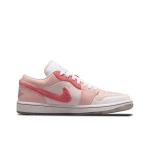 Женские кроссовки Air Jordan 1 Low SE 'Mighty Swooshers' DM5443-666