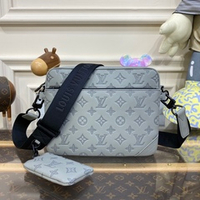 Louis Vuitton Trio Messenger