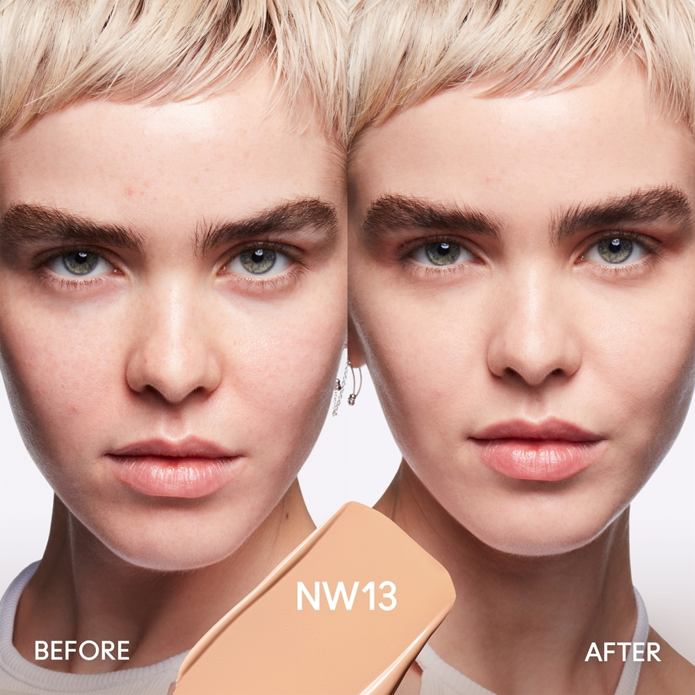 MAC Cosmetics Studio Fix Fluid SPF 15 24HR Matte Foundation + Oil Control - Матирующая тональная основа SPF 15, 30 ml