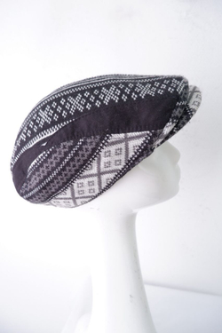 Кепи с принтом