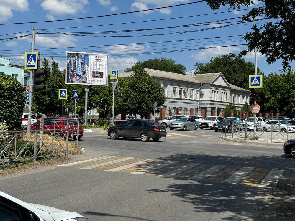 г. Батайск, ул. Энгельса 227 Г; Билборд 4х3 (призматрон)