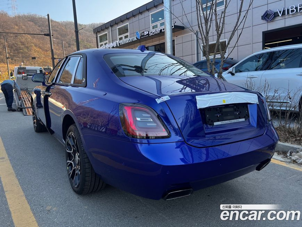 Rolls-Royce Ghost 2 Generation 6.7 V12 Черный Badge (11.2022)