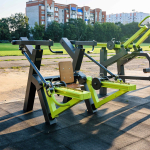 P-1801.1 Уличный тренажер Жим вверх с переменной нагрузкой ZAVODSPORTA