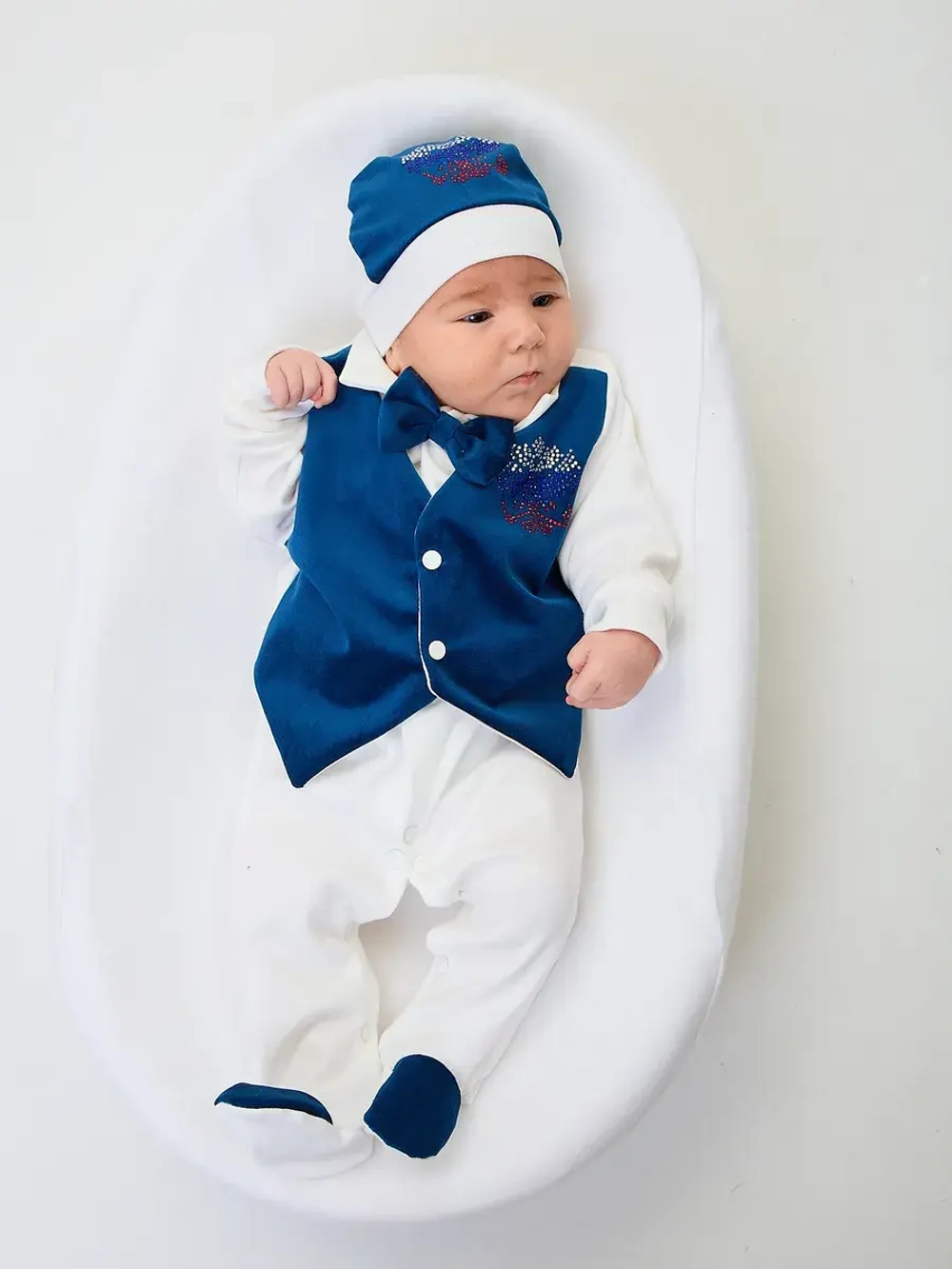 Комбинезон на выписку для новорожденного с триколором