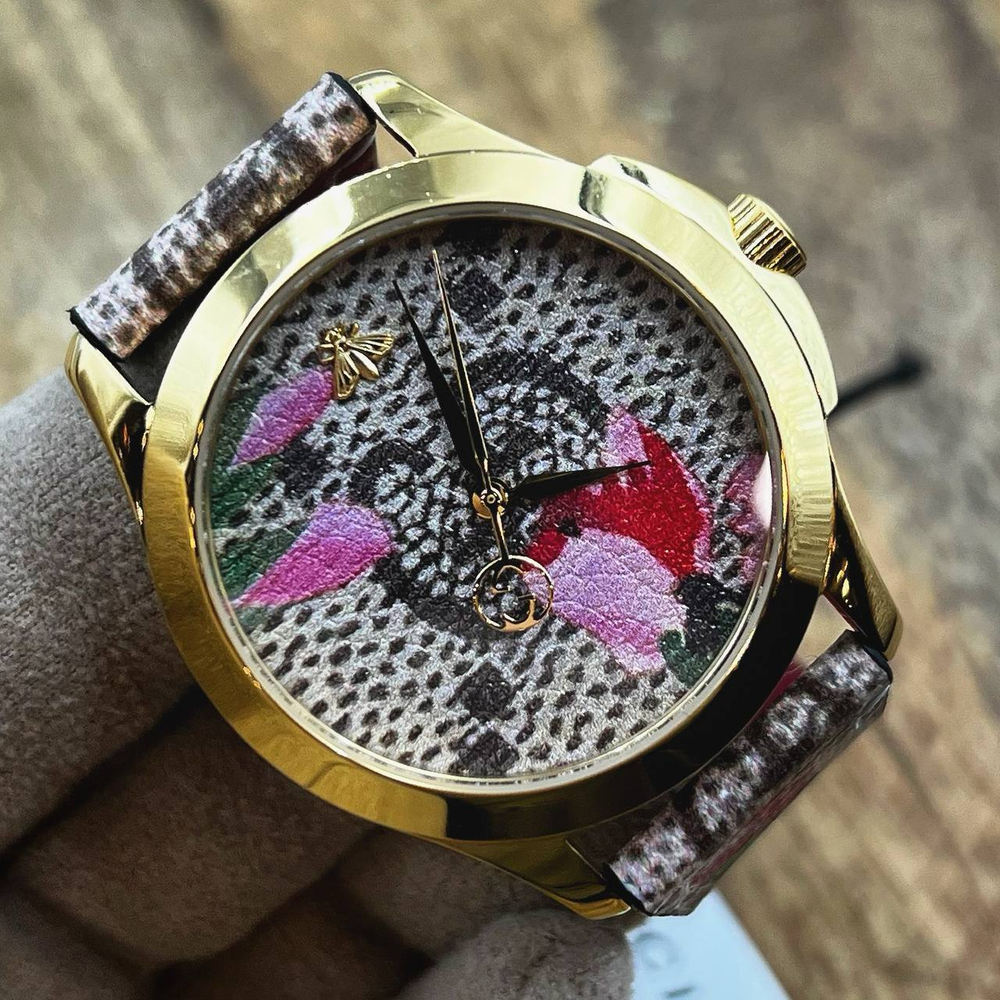 Часы Gucci