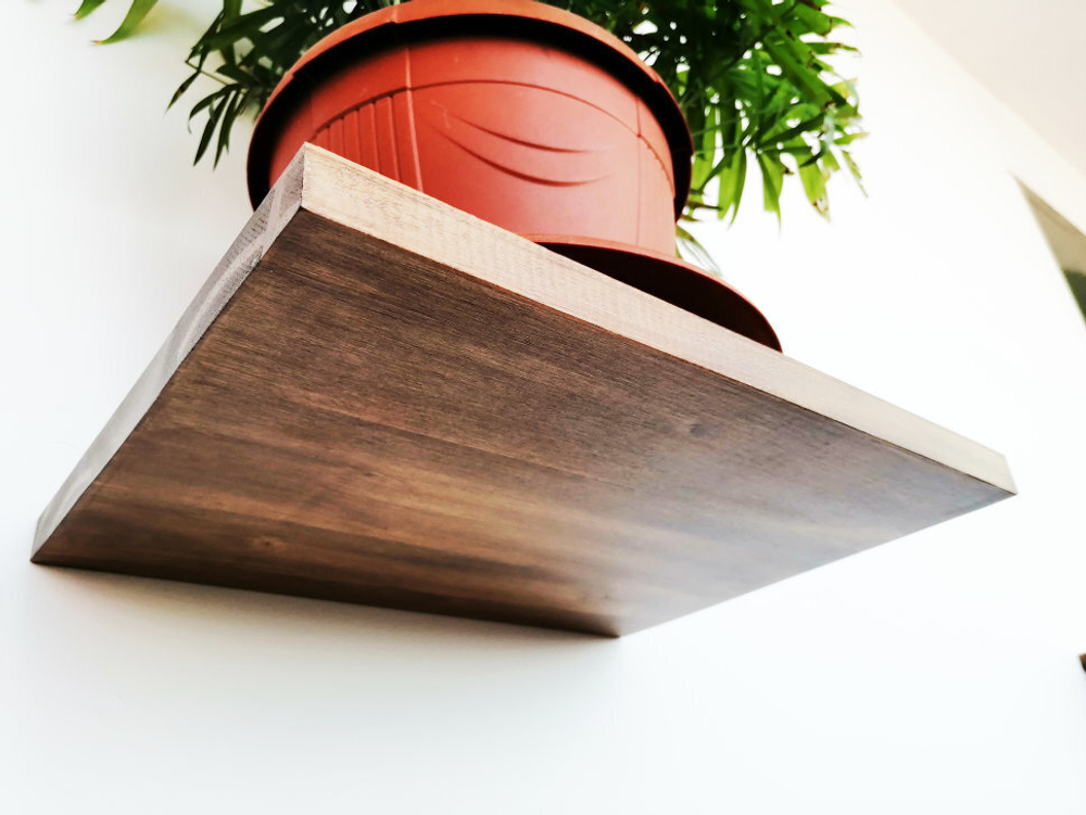 Полка из натурального дерева со скрытым креплением