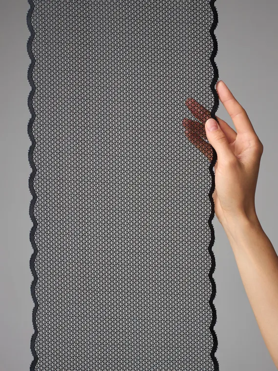 03-188 Кружево эластичное 22 см, черный 170