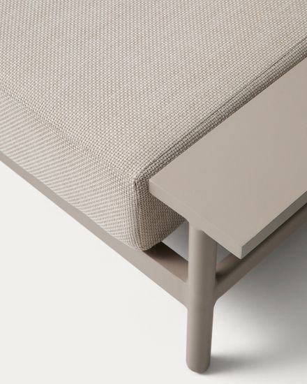 Уличный диван Vathi из бежевого алюминия с шезлонгом справа, 250 x 159 см