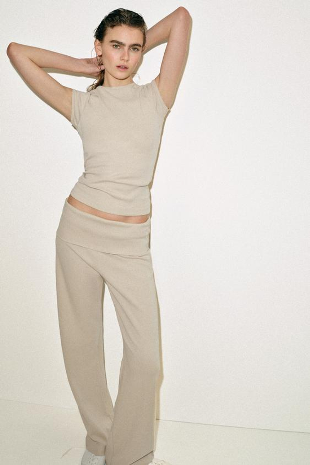 ZARA БРЮКИ ИЗ ТКАНИ ИНТЕРЛОК С ЭФФЕКТОМ ПОТЕРТОСТИ, БЕЖЕВЫЙ