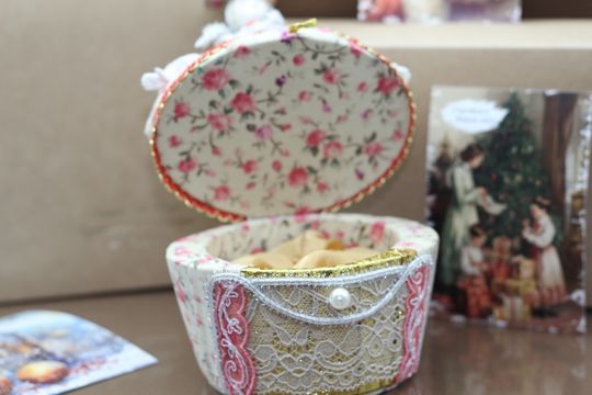 Интерьерные куклы и шкатулки