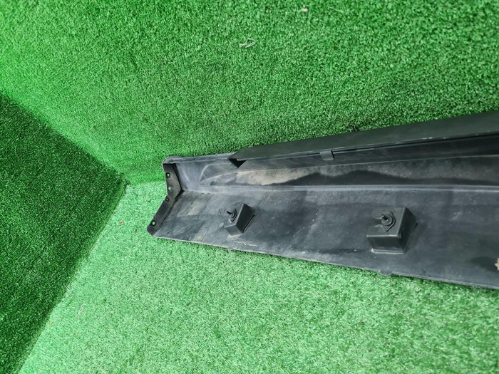 Накладка порога правая Volvo S90 (2016-н.в.)